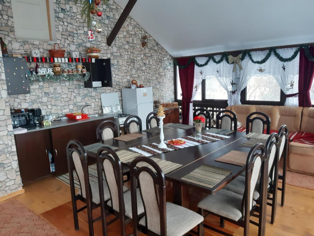 Villa Casa Dintre Pini Păltinoasa Exterior foto