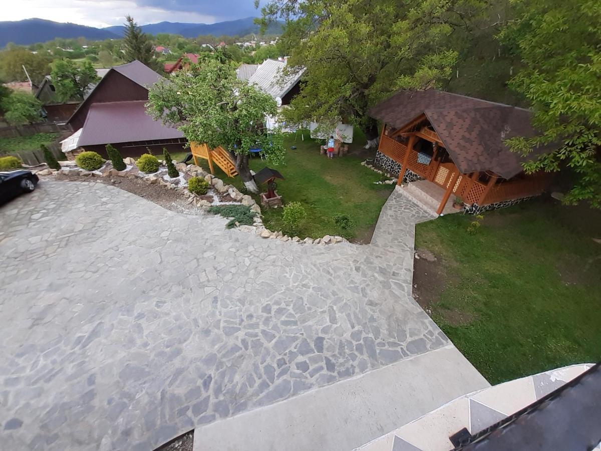 Villa Casa Dintre Pini Păltinoasa Exterior foto