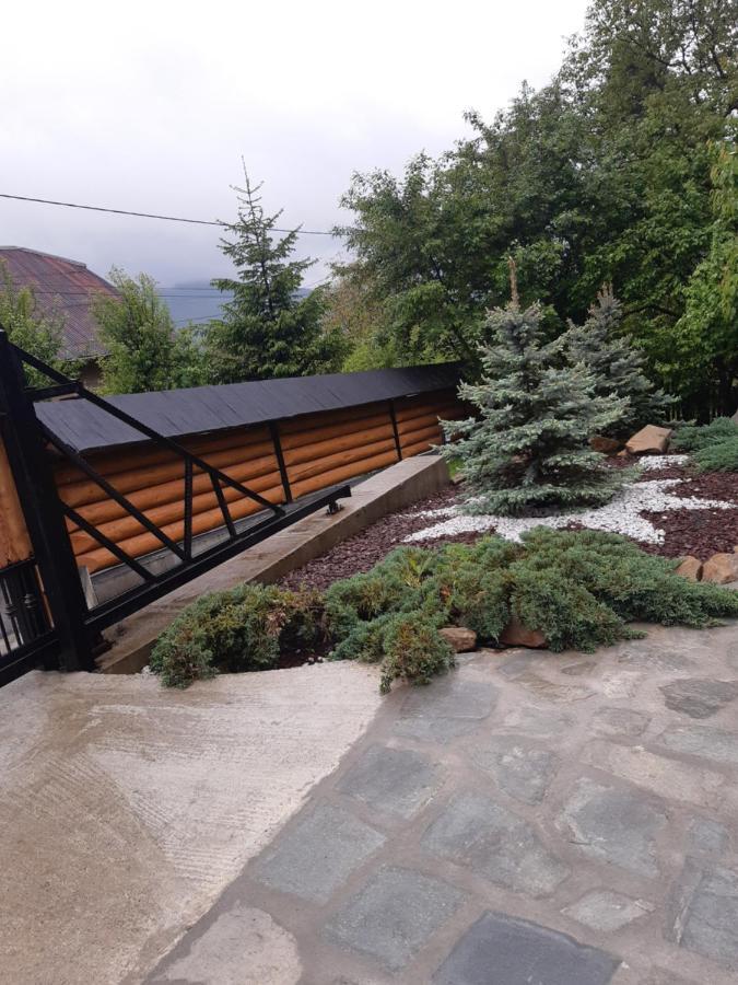 Villa Casa Dintre Pini Păltinoasa Exterior foto